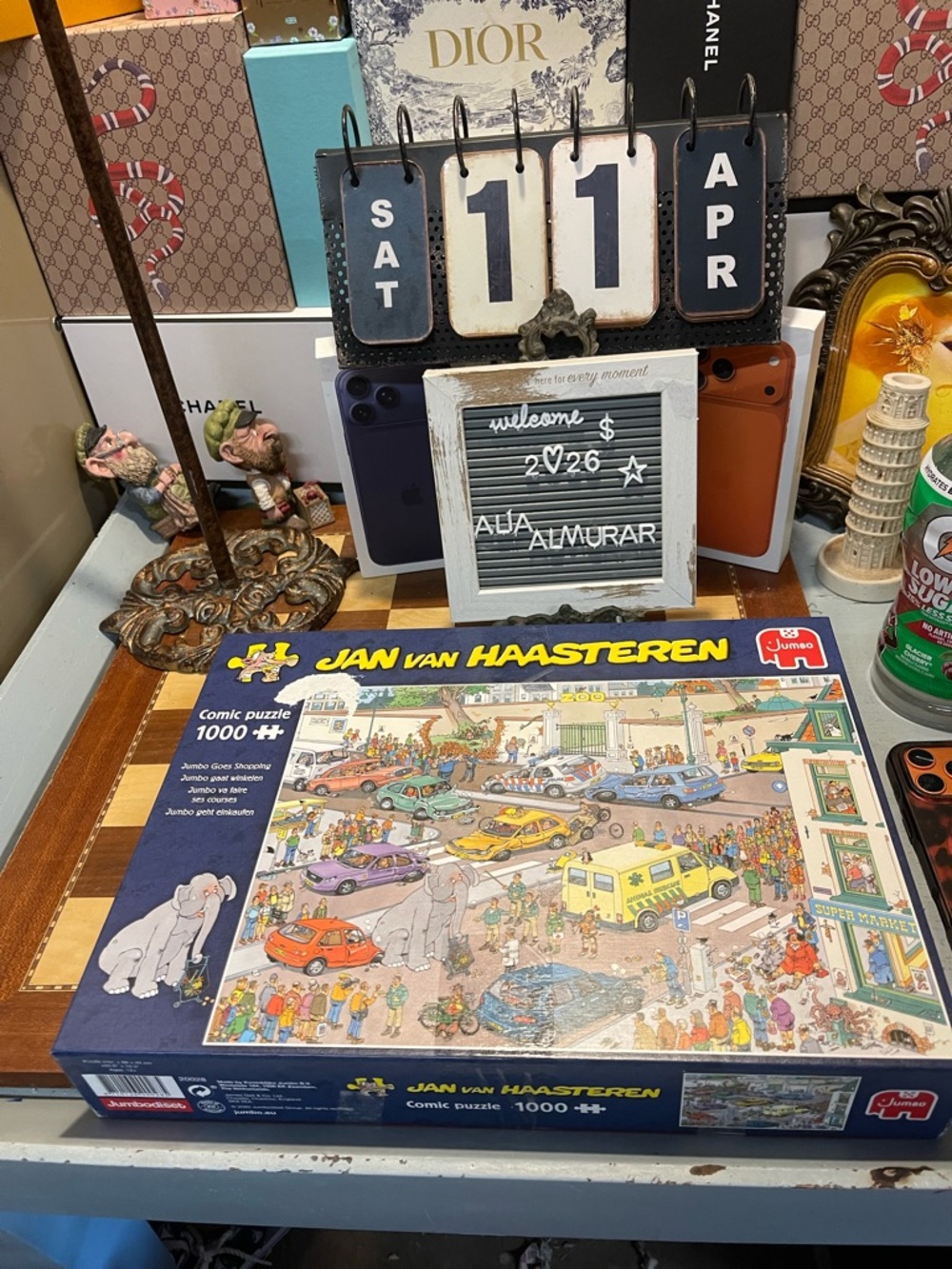 Jumbo Jan Van Haasteren "Jumbo Goes Shopping" 1000 piece Comic Puzzle